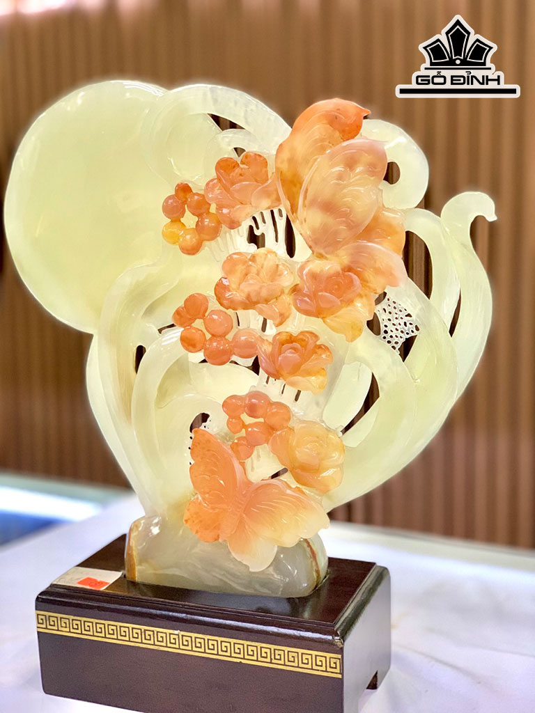 Tượng Hồ Điệp Bên Hoa Mẫu Đơn Đá Ngọc Onix Cao 42 (cm)