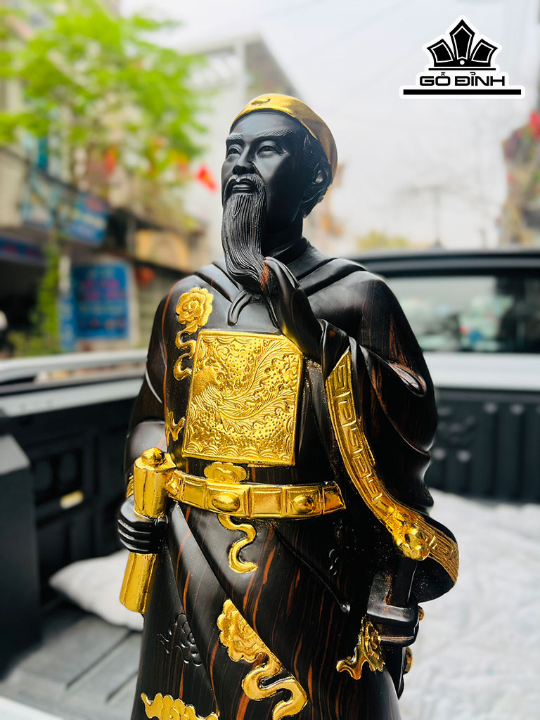 Tượng Trần Quốc Tuấn Gỗ Mun Hoa Cao 80 Ngang 25 Sâu 19 (cm)