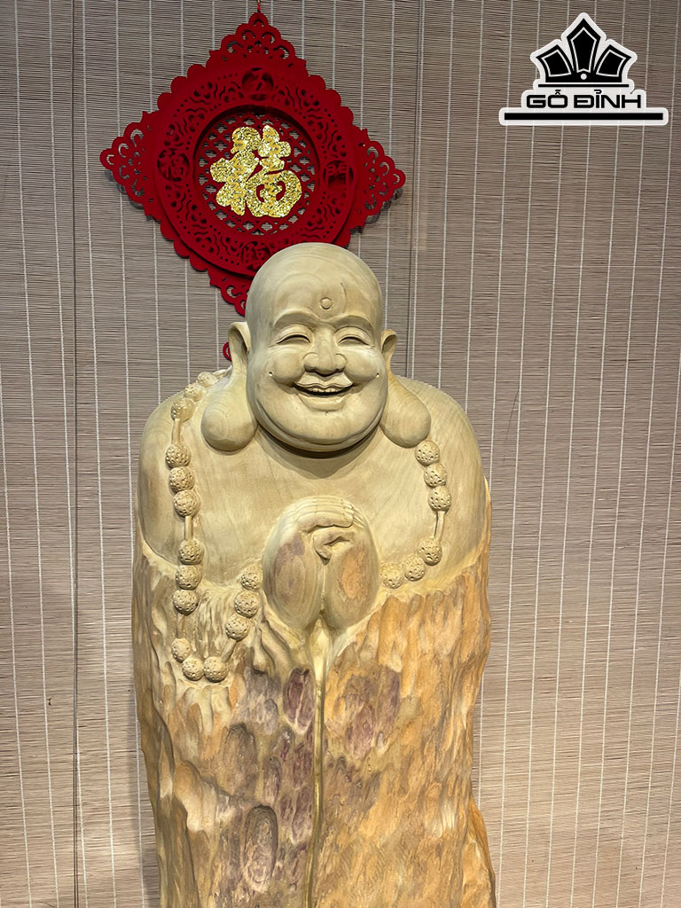 Tượng Phật Di Lặc Chúc Phúc Gỗ Lũa Dổi Cao 131 Ngang 45 Sâu 20 Cao Cả Kỷ 151 (cm)