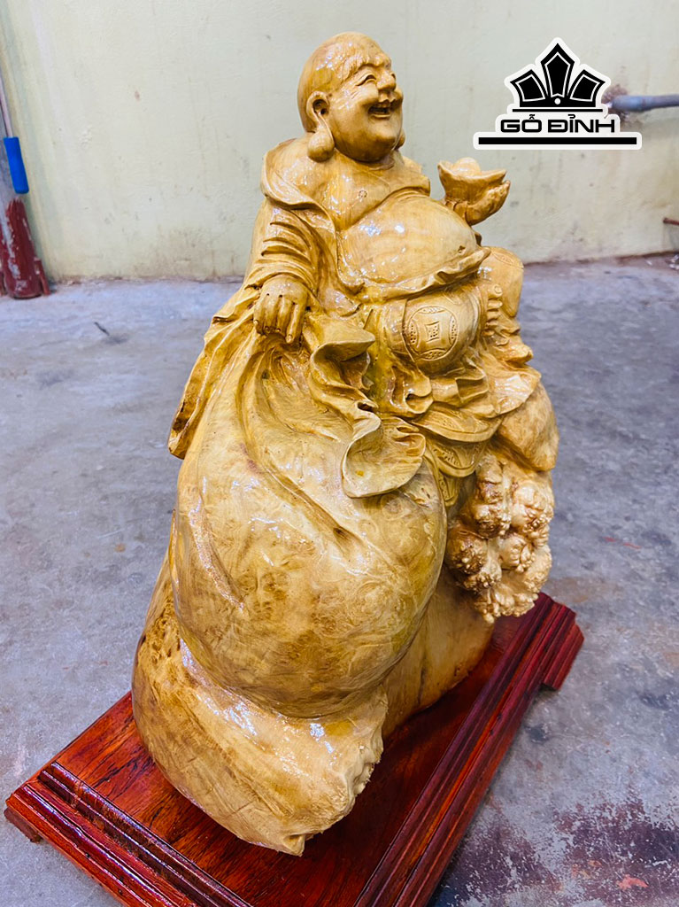 Tượng Phật Di Lặc Ngồi Bao Tiền Gỗ Nu Kháo Cao 45 Ngang 35 Sâu 23 Cao Cả Kỷ 52 (cm)