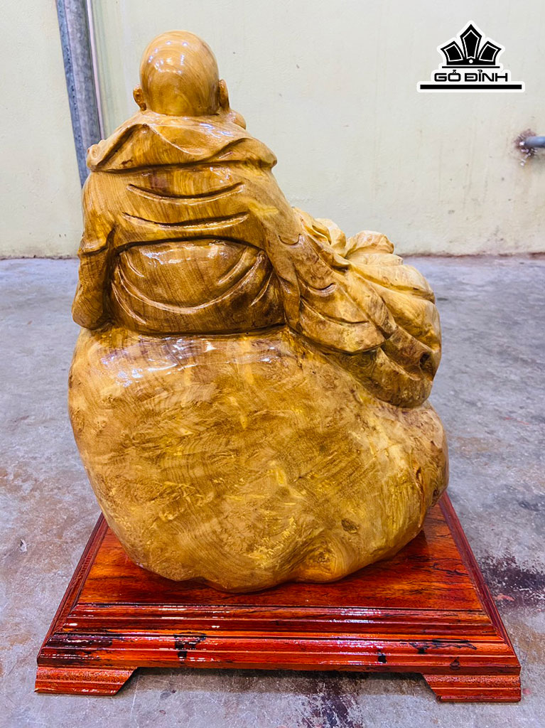 Tượng Phật Di Lặc Ngồi Bao Tiền Gỗ Nu Kháo Cao 45 Ngang 35 Sâu 23 Cao Cả Kỷ 52 (cm)