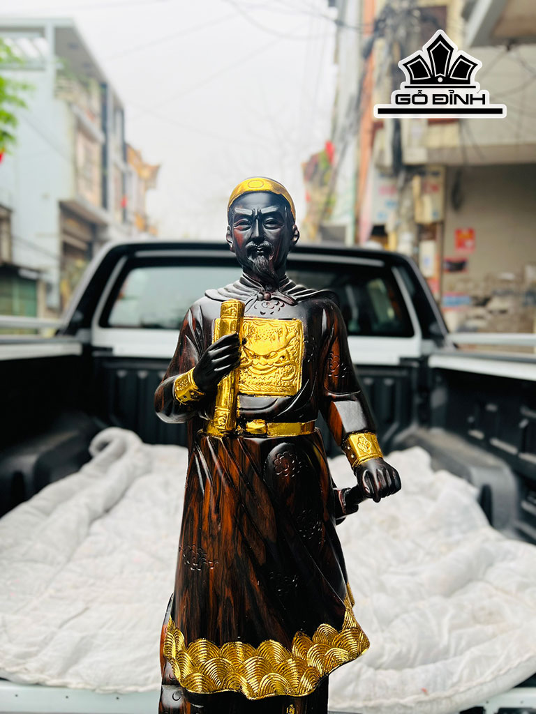 Tượng Trần Quốc Tuấn Gỗ Mun Hoa Cao 70 Ngang 21 Sâu 16 (cm)