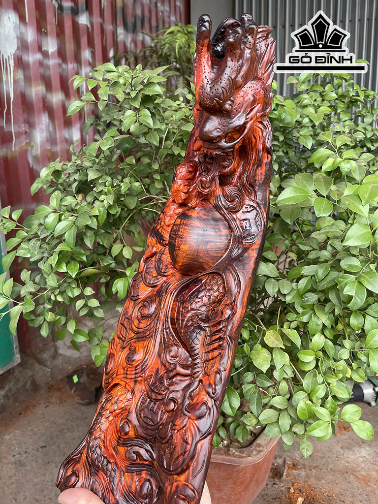 Tượng Rồng Phong Thủy Gỗ Trắc Ngang 16 Cao 42 (cm)