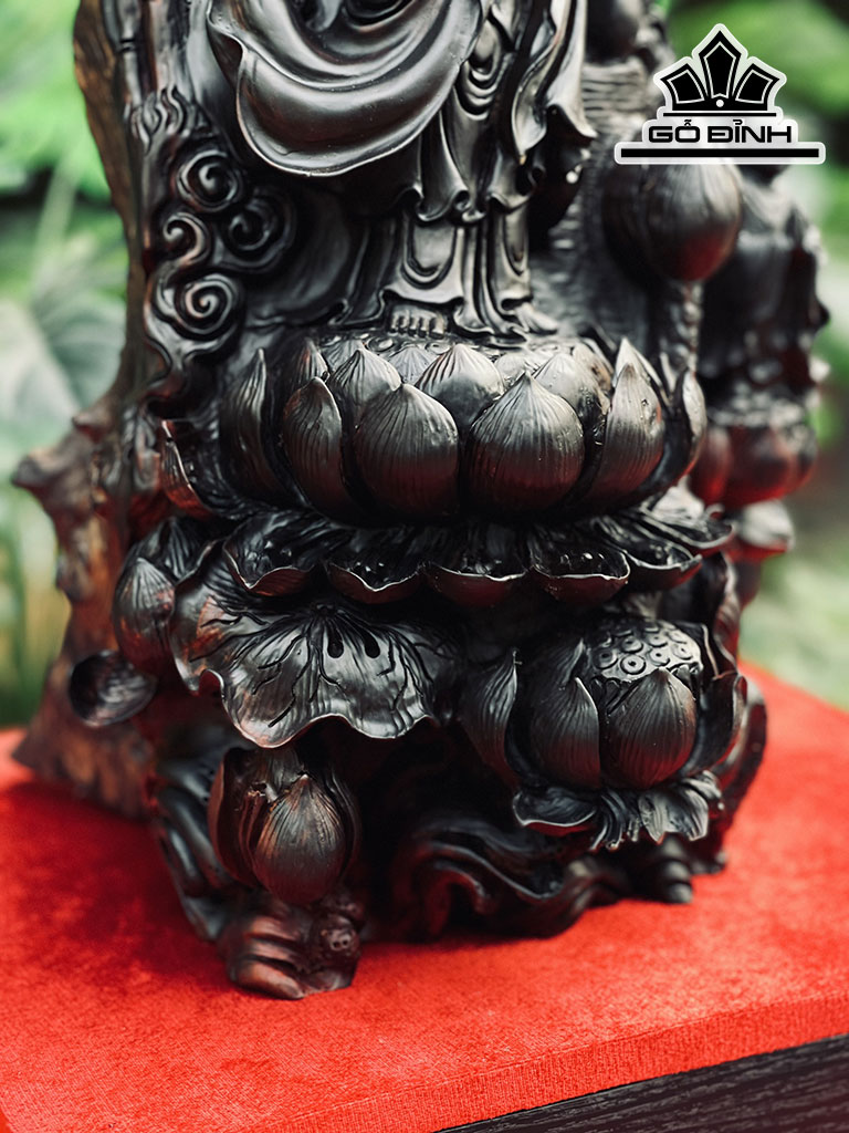 Tượng Phật Bà Quan Âm Gỗ Trắc Cao 56 Ngang 28 Sâu 26 (cm)