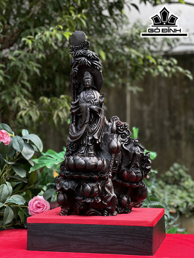 Tượng Phật Bà Quan Âm Gỗ Trắc Cao 56 Ngang 28 Sâu 26 (cm)