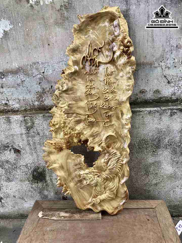 Tranh-Chu-Nhan-go-nu-nghien-