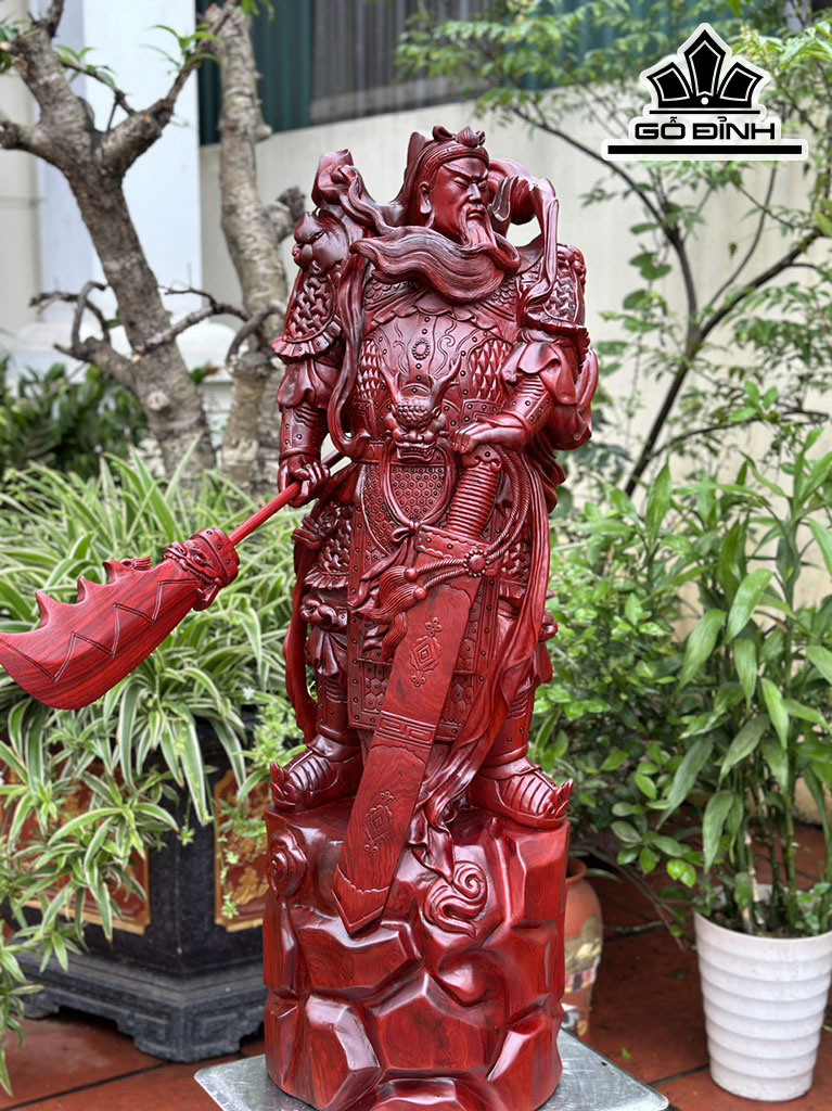 Tượng Quan Công Gỗ Tử Đàn Cao 105 Ngang 33 Sâu 33 (cm)