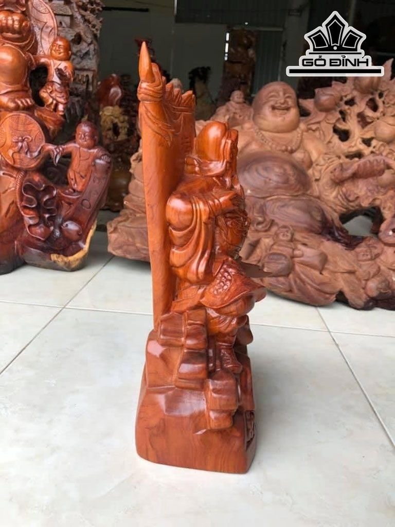 Tượng Quan Công Gỗ Hương Cao 30 Ngang 15 Sâu 11 (cm)