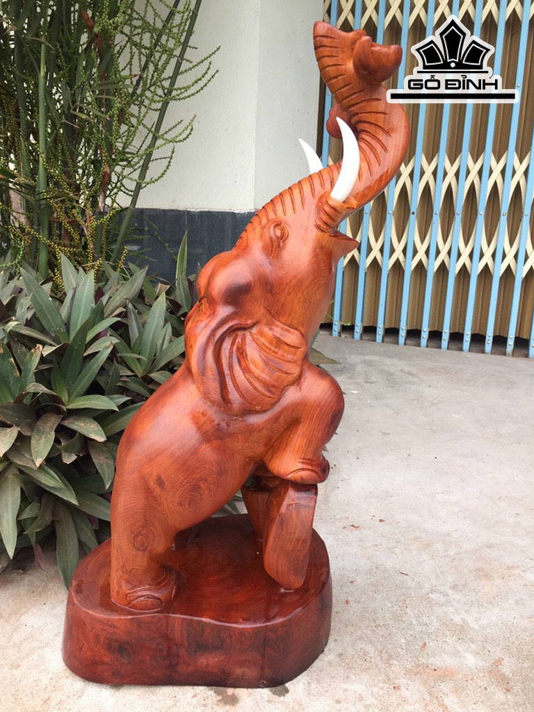 Tượng Voi Gỗ Hương Cao 65 Ngang 31 Sâu 20 (cm)