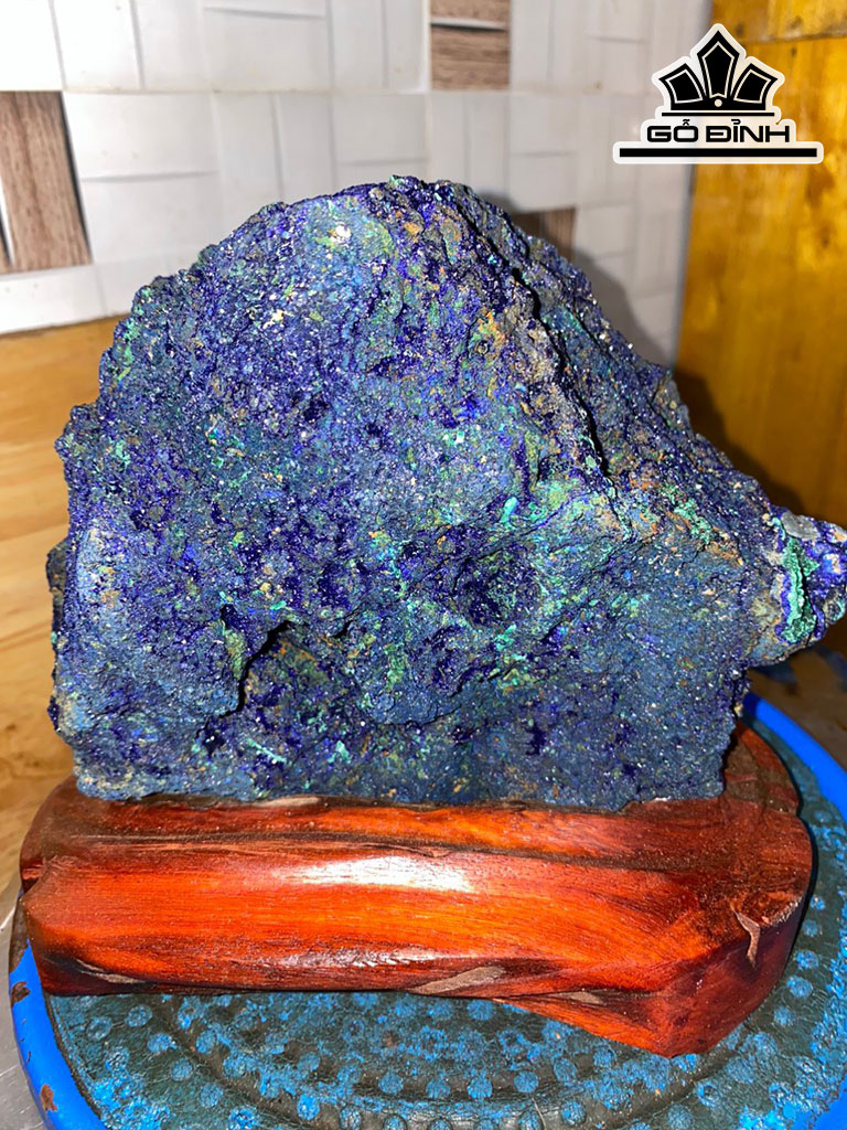 Tác Phẩm Đá Azurite Cao 20 (cm) 4,6kg