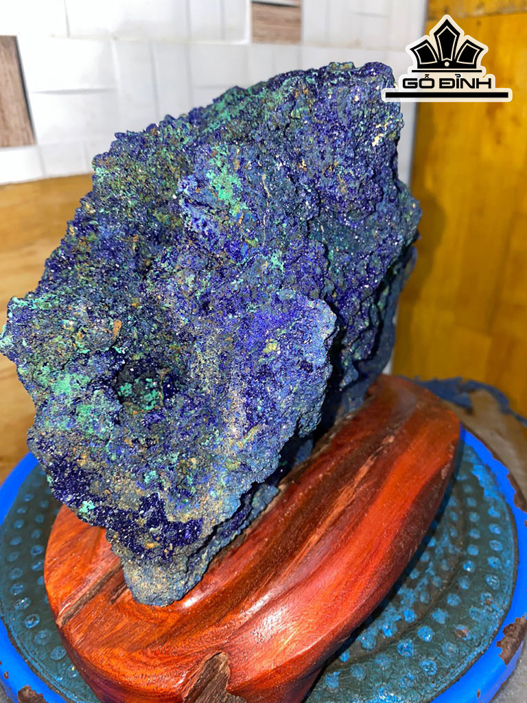 Tác Phẩm Đá Azurite Cao 20 (cm) 4,6kg