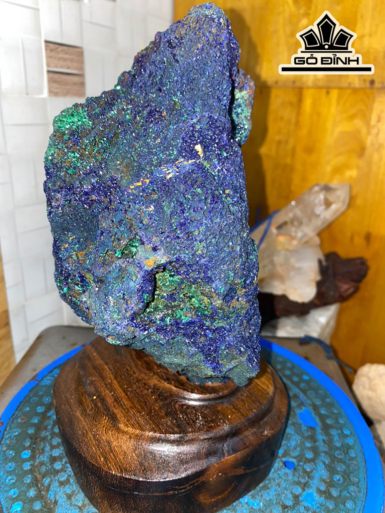 Tác Phẩm Đá Azurite Cao 28 (cm) 5kg