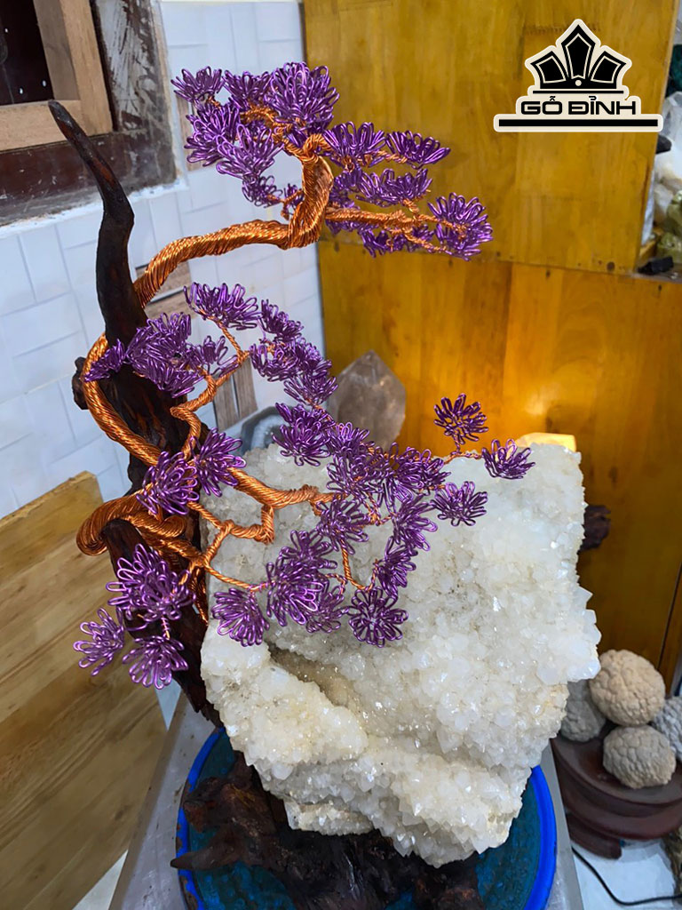 Tác Phẩm Đá Thạch Anh Trắng Tinh Thể Cao 48 (cm) 12,2kg