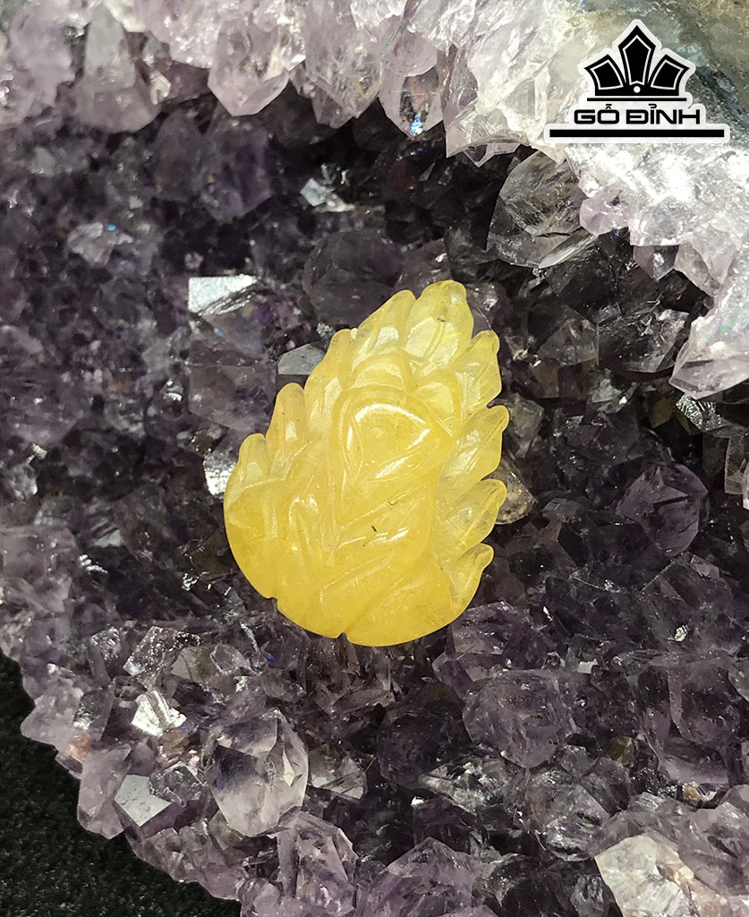 Mặt Hồ Ly Chúa Đá Thạch Anh Tóc Vàng Cao 28,2 Ngang 20,8 Sâu 8,8 (mm)