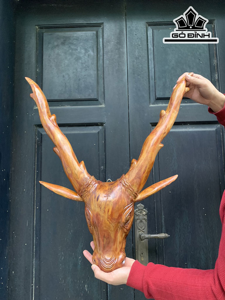 Đầu Tuần Lộc Phong Thủy Gỗ Sưa Cao 67 Ngang 57 Sâu 13 (cm)