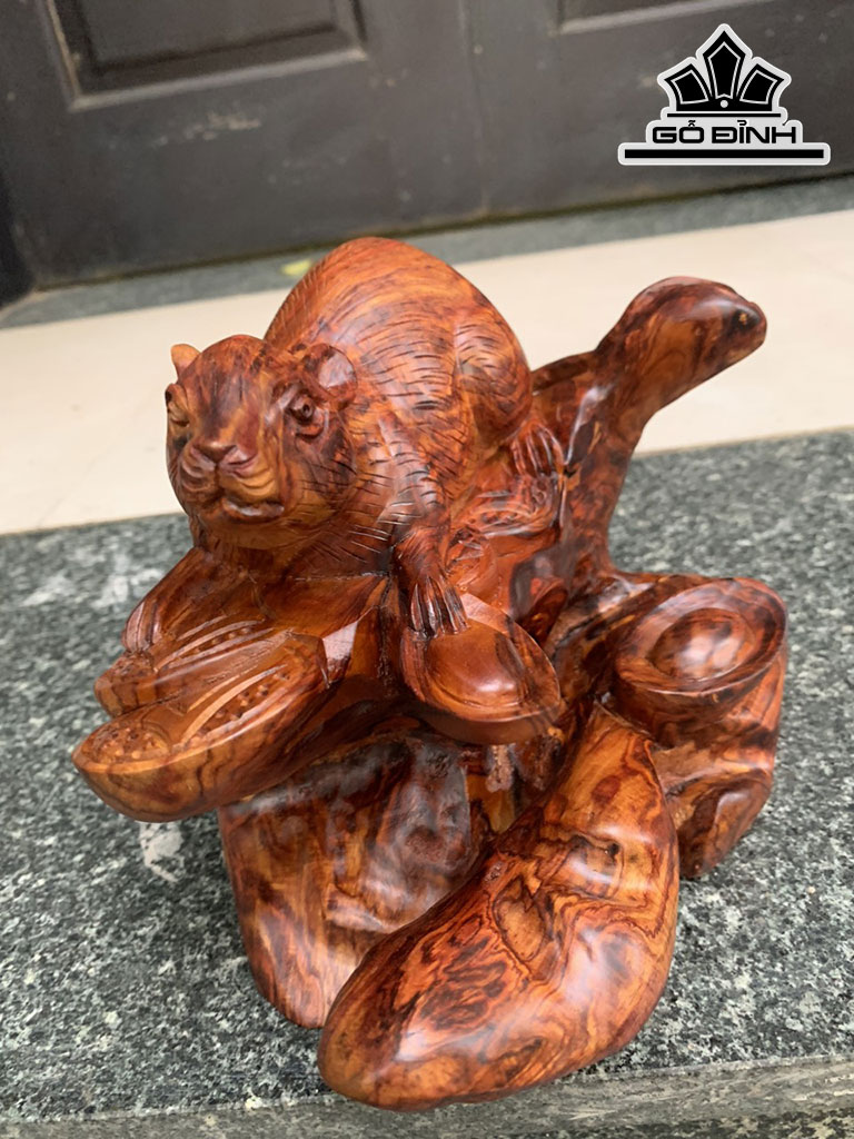 Tượng Chuột Phong Thủy Gỗ Sưa Cao 15 Ngang 21 Sâu 15 (cm)