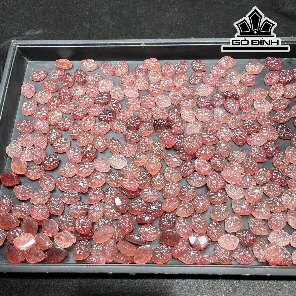 Mặt Hồ Ly Chúa Đá Thạch Anh Dâu Tây Hồng Cao 2 (mm)