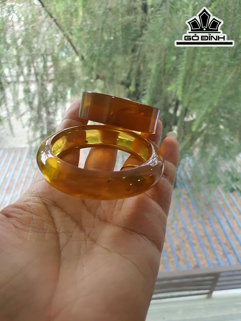 Vòng Tay Đá Hổ Phách Đường Kính 51 (mm)