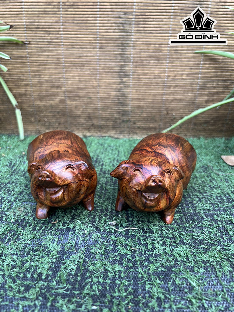 Tượng Heo Phong Thủy Gỗ Sưa Cao 6 Ngang 12 Sâu 7 (cm)