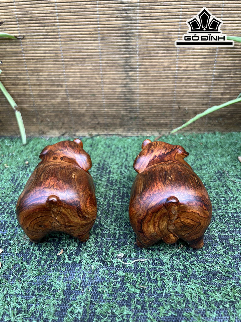 Tượng Heo Phong Thủy Gỗ Sưa Cao 6 Ngang 12 Sâu 7 (cm)