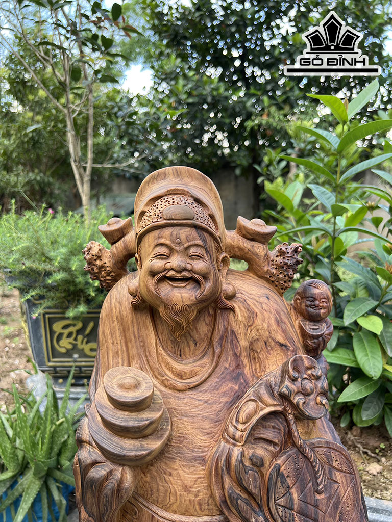 Tượng Thần Tài Gỗ Bách Xanh Cao 82 Ngang 33 Sâu 31 (cm)