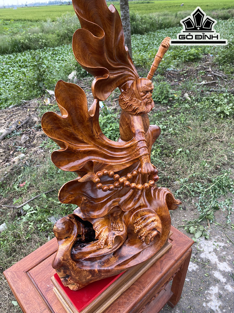 Tượng Đạt Ma Sư Tổ Gỗ Hương Cao 74 Ngang 39 Sâu 20 (cm)