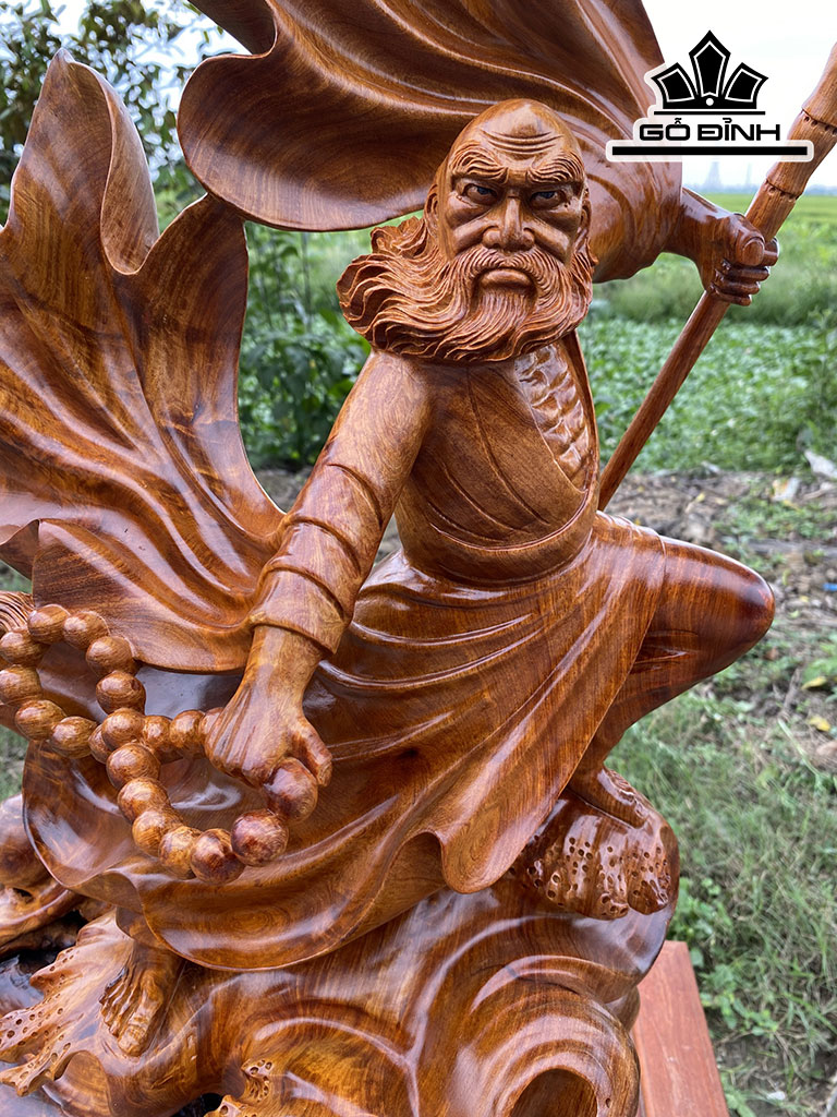 Tượng Đạt Ma Sư Tổ Gỗ Hương Cao 74 Ngang 39 Sâu 20 (cm)