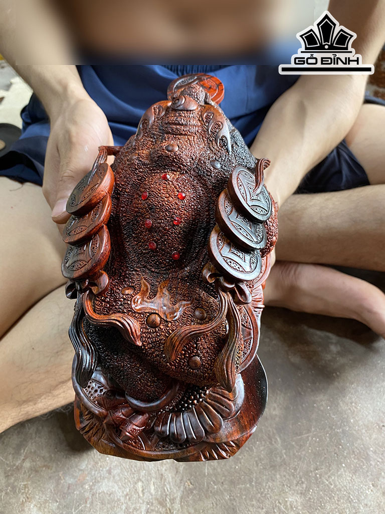 Tượng Thiềm Thừ Gỗ Trắc Cao 11 Ngang 15 Dài 23 (cm)