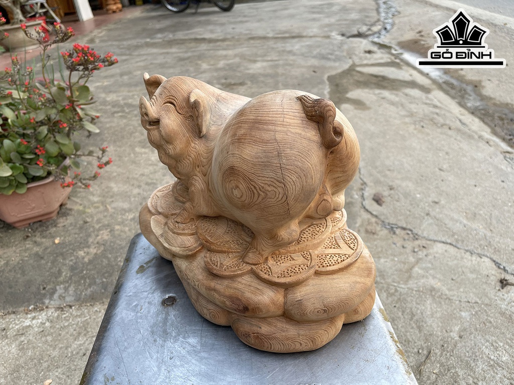 Tượng Heo Phong Thủy Gỗ Ngọc Am Cao 35 Ngang 26 Sâu 20 (cm)