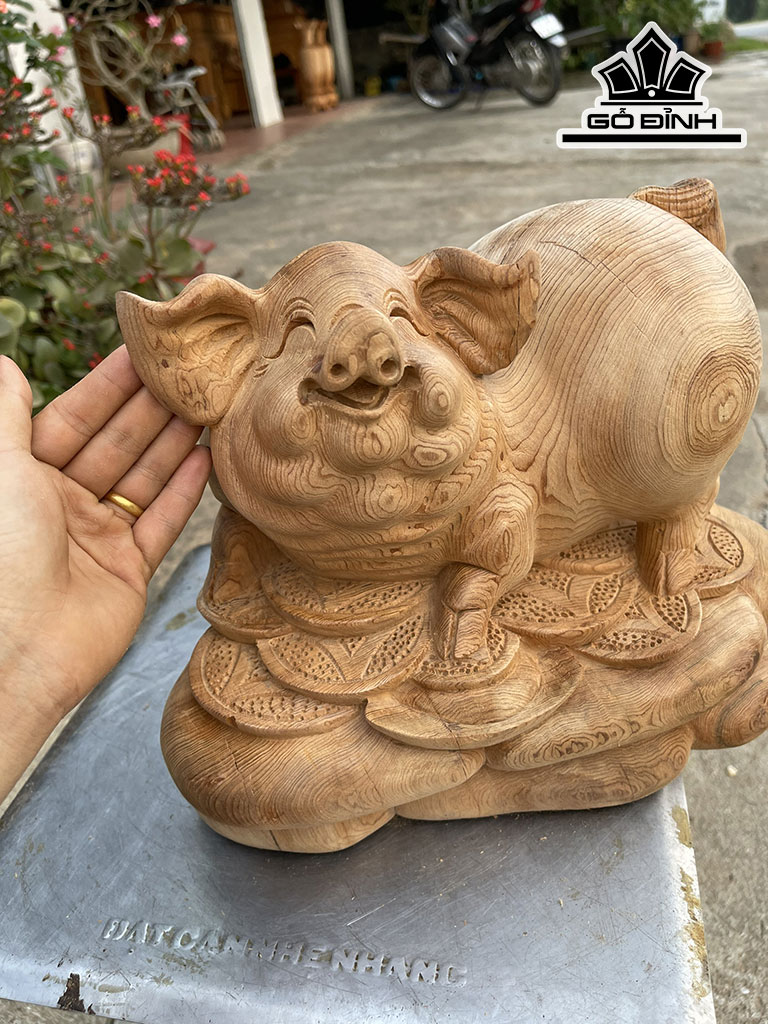 Tượng Heo Phong Thủy Gỗ Ngọc Am Cao 35 Ngang 26 Sâu 20 (cm)
