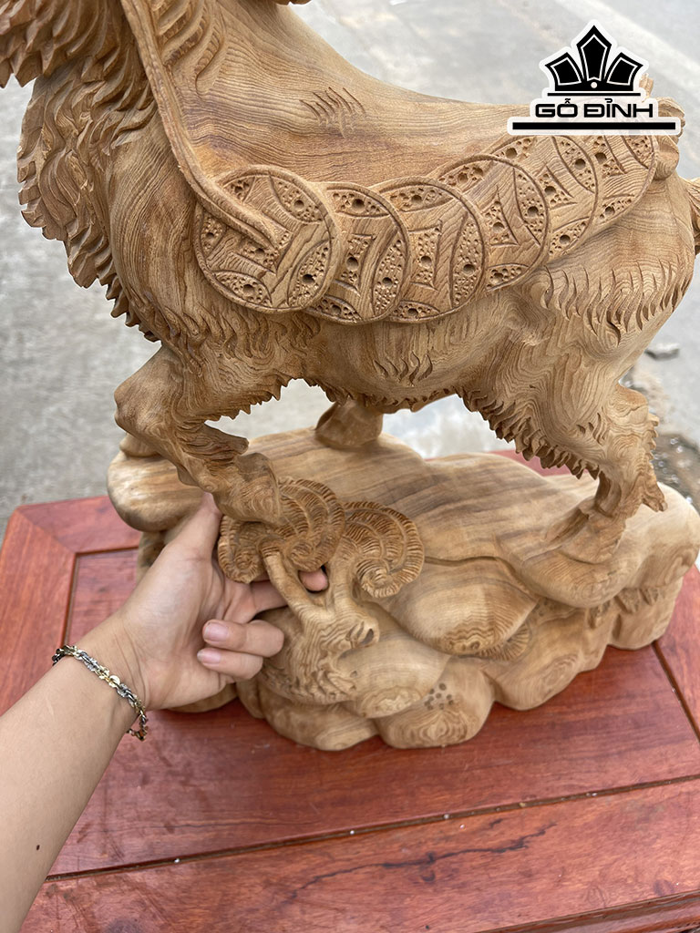 Tượng Nhất Dương Gỗ Ngọc Am Cao 55 Ngang 40 Sâu 18 (cm)