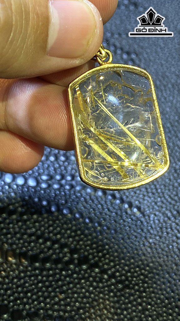 Diện Hoàng Thần Tài Bảo Thiên Đá Thạch Anh Tóc Vàng Cao 29 Ngang 21 Sâu 9,5 (mm) 11gr