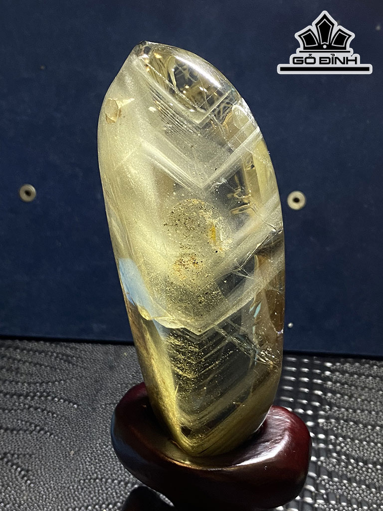 Diện Quan Âm Đá Thạch Anh Ưu Linh Cao 158 Ngang 58 Sâu 48 (mm) 563gr