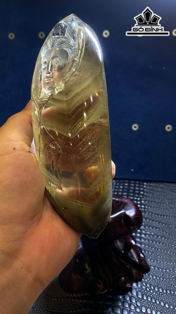 Diện Quan Âm Đá Thạch Anh Ưu Linh Cao 158 Ngang 58 Sâu 48 (mm) 563gr