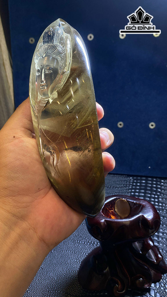 Diện Quan Âm Đá Thạch Anh Ưu Linh Cao 158 Ngang 58 Sâu 48 (mm) 563gr