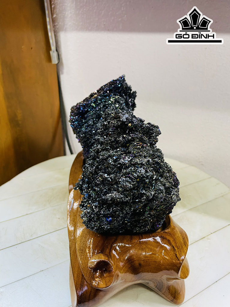 Tác Phẩm Đá Nham Thạch Cao 19 Ngang 22 (cm) 2,6kg