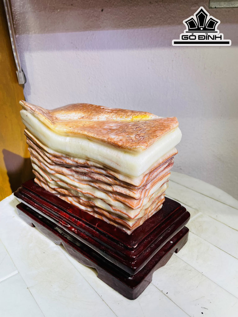 Tác Phẩm Đá Thịt Heo (Đá Canxit) Cao 17 Ngang 20 (cm) 4,5kg