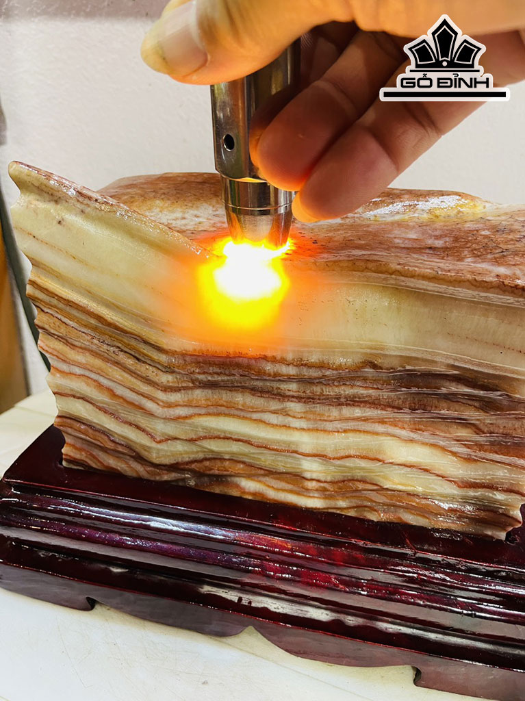 Tác Phẩm Đá Thịt Heo (Đá Canxit) Cao 17 Ngang 20 (cm) 4,5kg