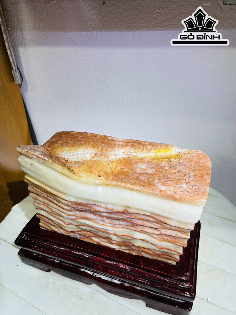 Tác Phẩm Đá Thịt Heo (Đá Canxit) Cao 17 Ngang 20 (cm) 4,5kg