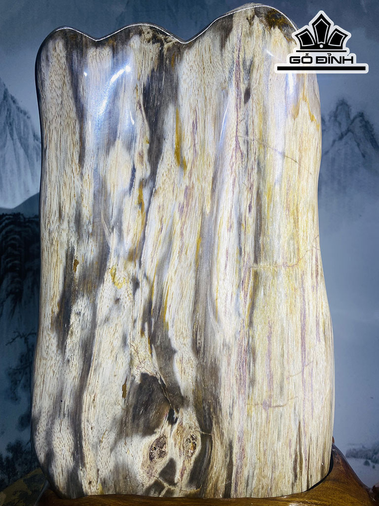 Tác Phẩm Gỗ Hóa Ngọc Cao 38 Ngang 26 (cm) 11,4kg