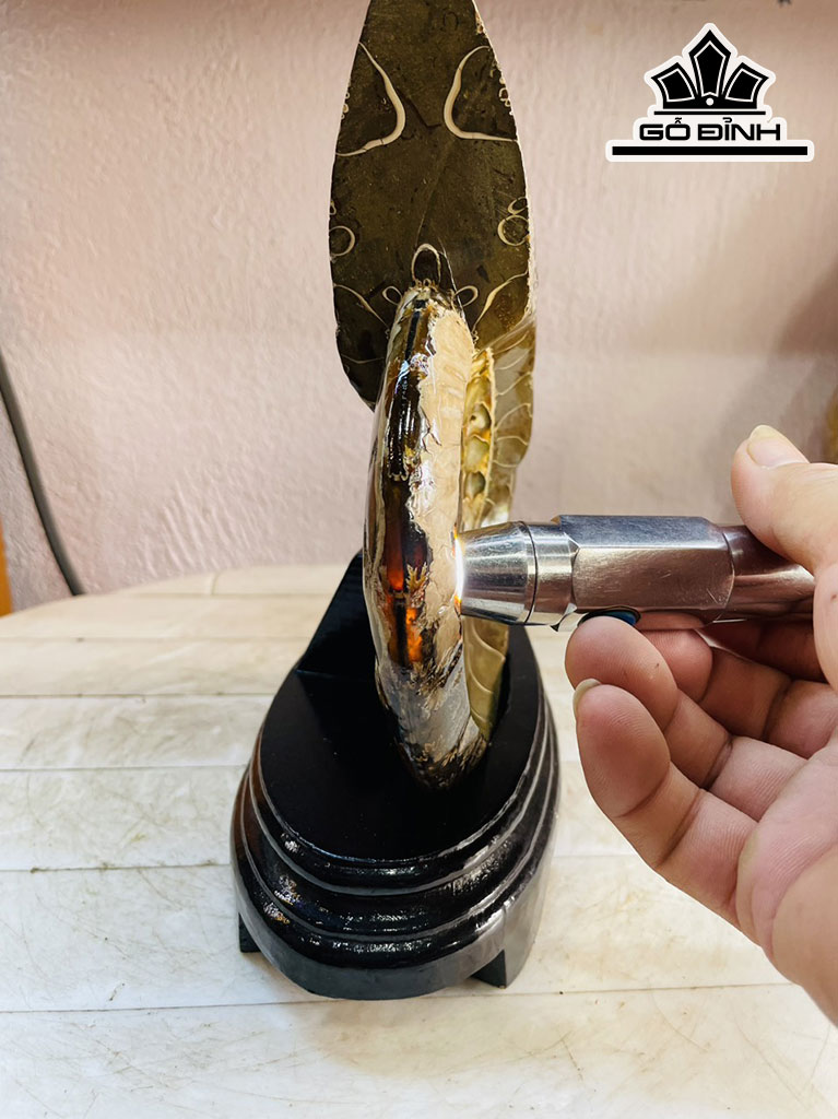 Tác Phẩm Ốc Anh Vũ Hóa Ngọc Cao 24 Ngang 17 (cm) 1,6kg