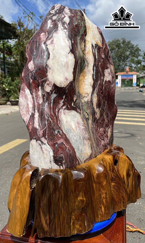 Tác Phẩm Đá Serpentine Cao 50 Ngang 40 (cm) 25,5kg