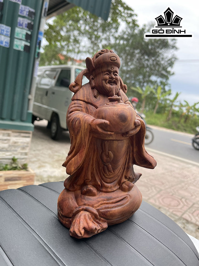 Tượng Thần Tài Gỗ Sưa Cao 21 Ngang 14 Sâu 11 (cm)