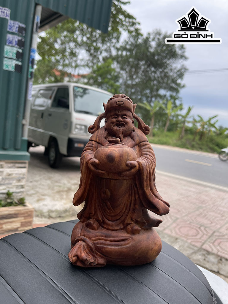 Tượng Thần Tài Gỗ Sưa Cao 21 Ngang 14 Sâu 11 (cm)