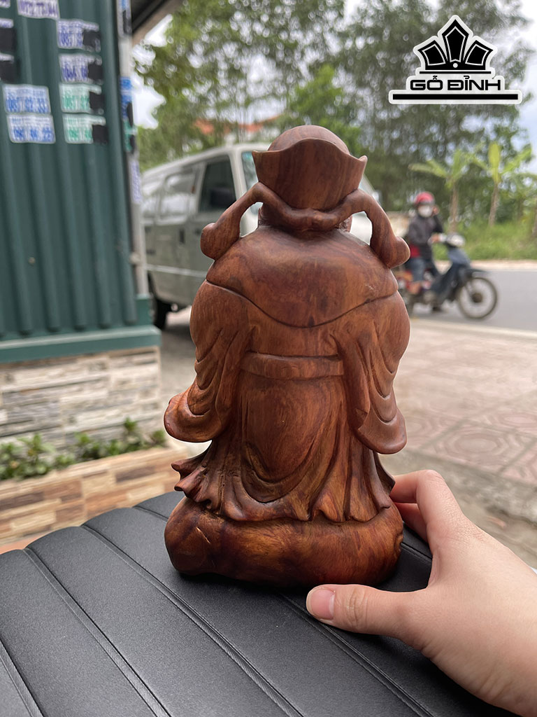 Tượng Thần Tài Gỗ Sưa Cao 21 Ngang 14 Sâu 11 (cm)