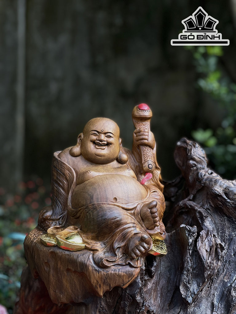 Tượng Phật Di Lặc Gỗ Bách Xanh Cao 56 Ngang 43 Sâu 30 (cm)