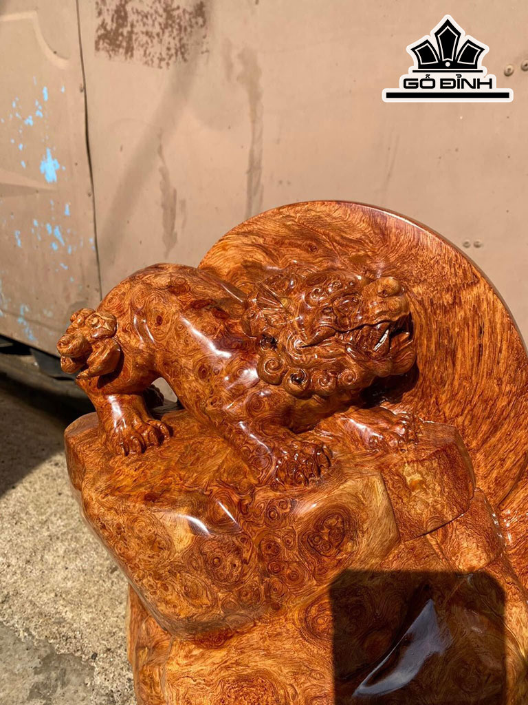 Tượng Nghê Gỗ Gõ Đỏ (Cà te) Cao 52 Ngang 37 Sâu 15 (cm)