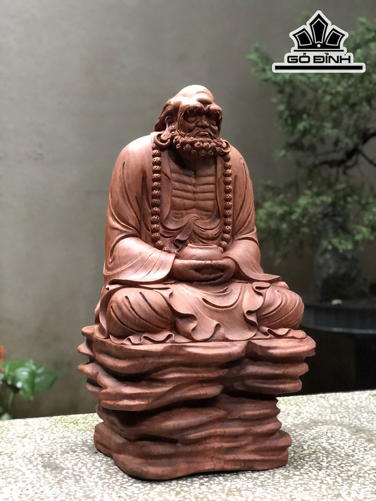 Tượng Đạt Ma Sư Tổ Gỗ Hương Cao 62 Ngang 34 Sâu 26 (cm)