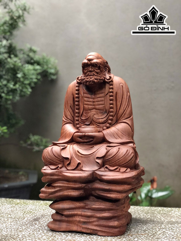 Tượng Đạt Ma Sư Tổ Gỗ Hương Cao 62 Ngang 34 Sâu 26 (cm)