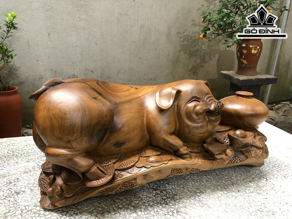 Tượng Heo Gỗ Bách Xanh Cao 28 Ngang 62 Sâu 23 (cm)